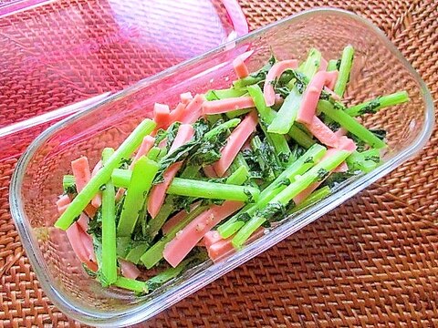 節約おかず♪大根の葉と魚肉ソーセージのチーズ炒め